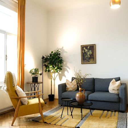 Stilvolles Apartment Im Zentrum - Free Parking กราซ ภายนอก รูปภาพ