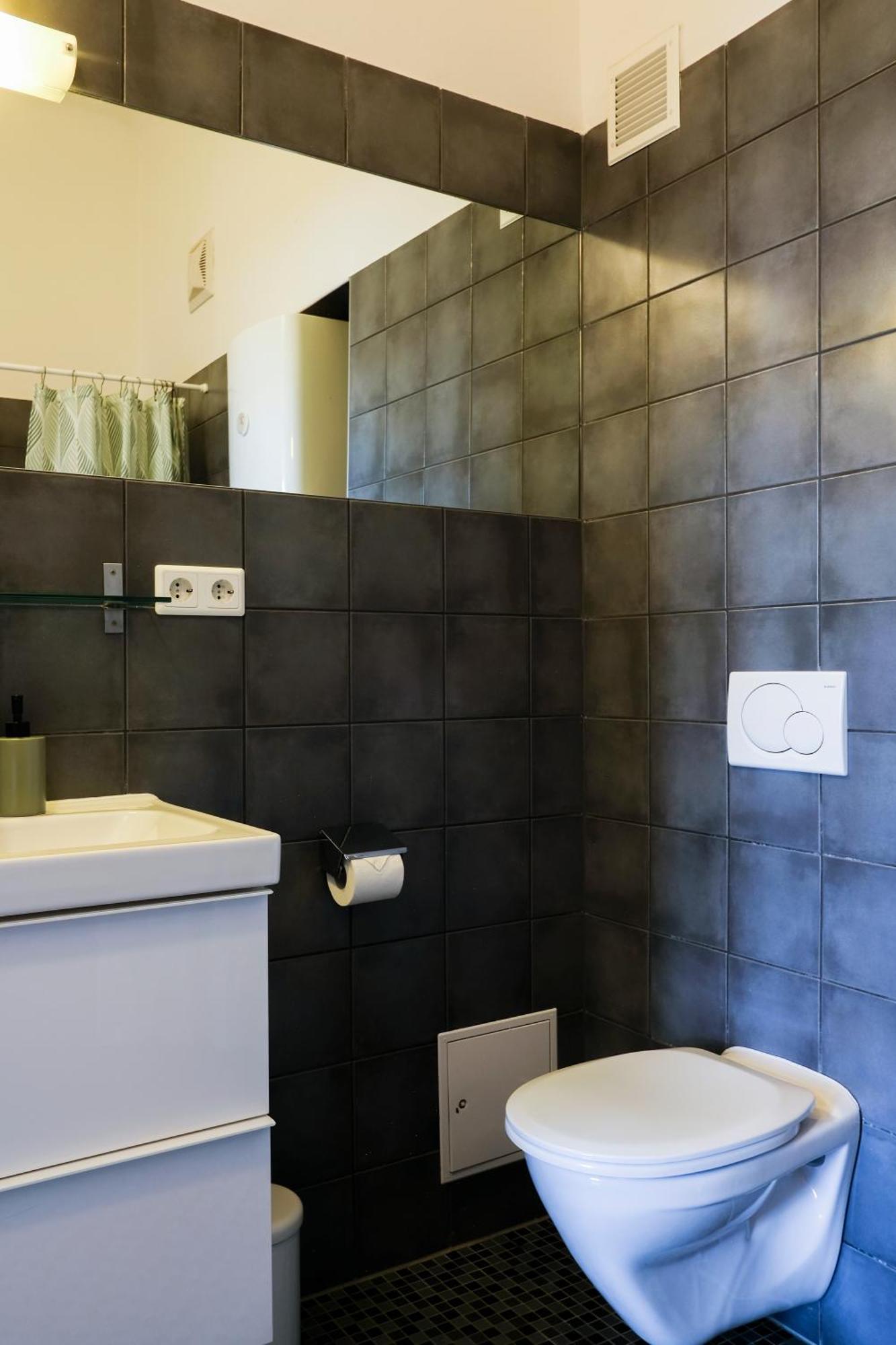 Stilvolles Apartment Im Zentrum - Free Parking กราซ ภายนอก รูปภาพ