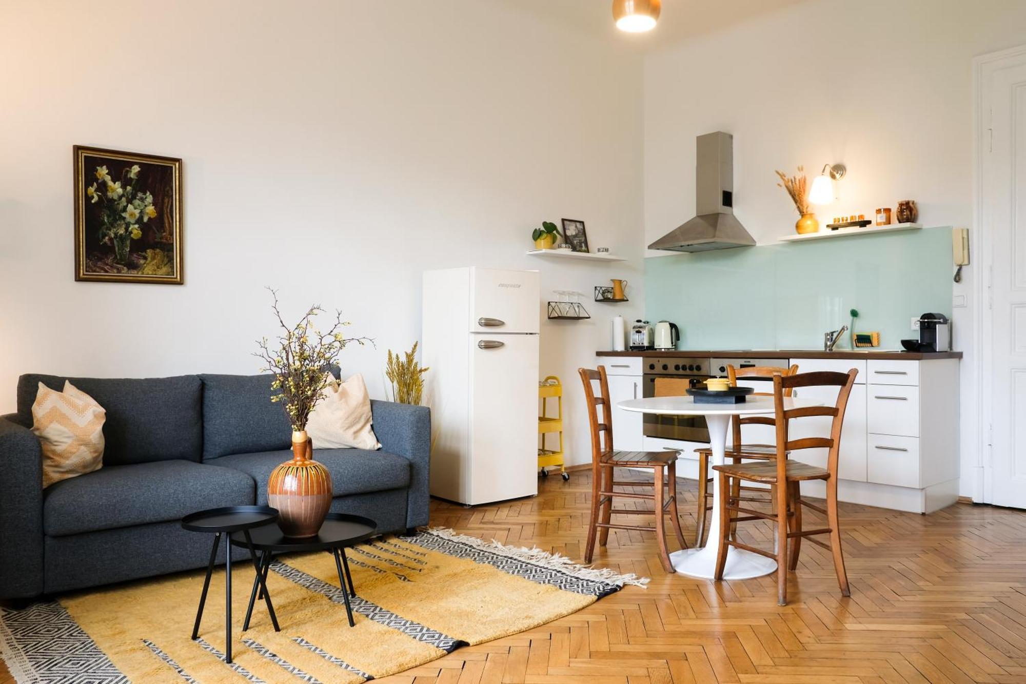 Stilvolles Apartment Im Zentrum - Free Parking กราซ ภายนอก รูปภาพ