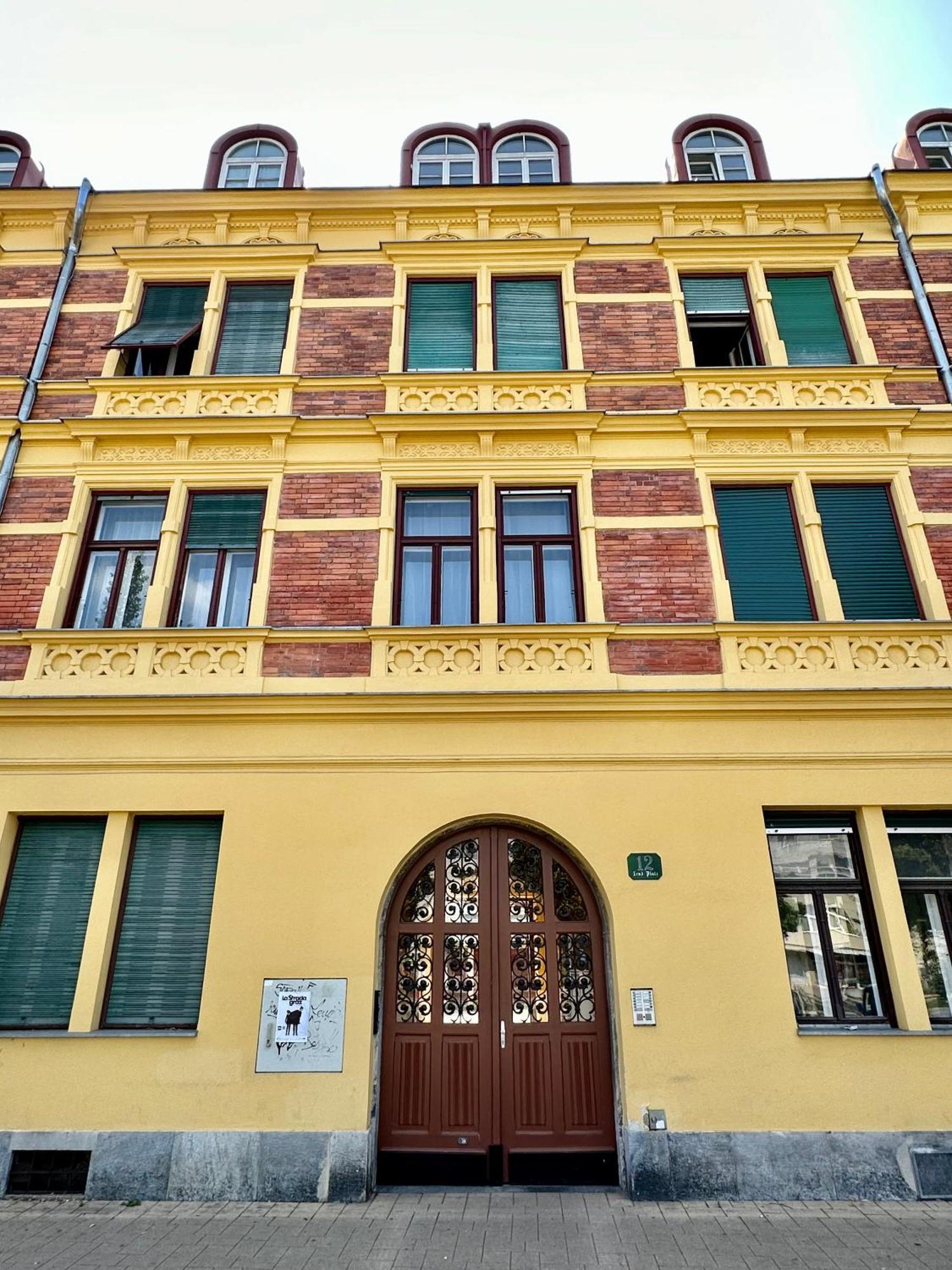 Stilvolles Apartment Im Zentrum - Free Parking กราซ ภายนอก รูปภาพ